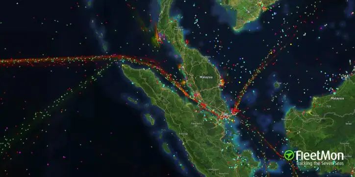 Malacca Strait Shipping Vessels from FleetMon